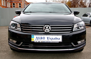 Volkswagen Passat 2012.