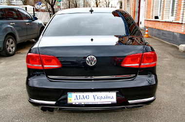 Volkswagen Passat 2012.