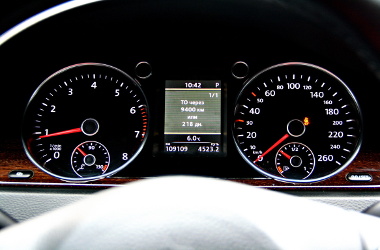 Volkswagen Passat 2012.