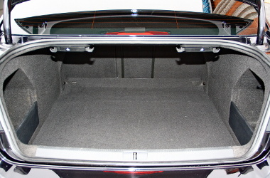 Volkswagen Passat 2012.